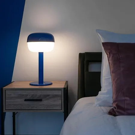 Les Stins - Climatises - Centre Apartment
