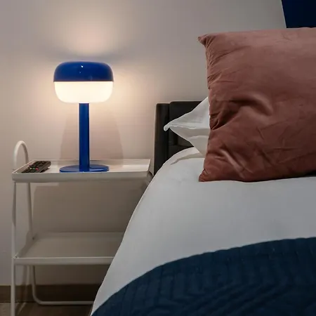 Les Stins - Climatises - Centre Apartment *