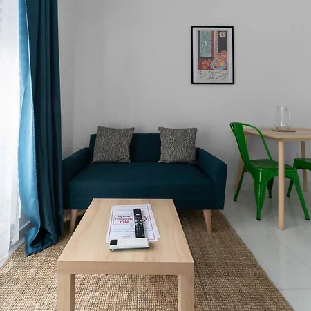 Les Stins - Climatises - Centre Apartment