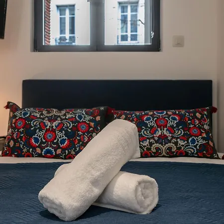 Les Stins - Climatises - Centre Apartment